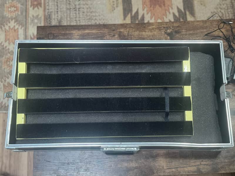 Pedaltrain Classic 2  by lee custom shop with roadie case image 1