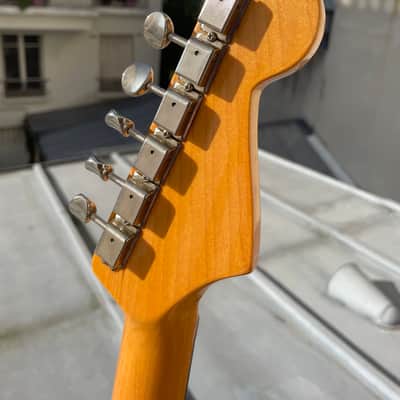 Fender American Vintage '62 Stratocaster 2000 - 2012 - 3-Color Sunburst image 6