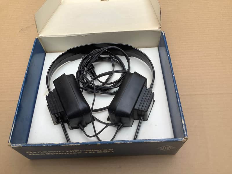 Telefunken TH 200 Vintage Headphones Made in Germany with original box image 1