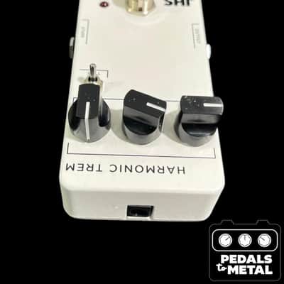 JHS 3 Series Harmonic Trem 2022 - Present - White - X22024 image 3