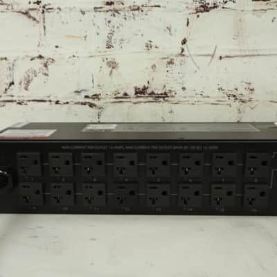 APC Rack PDU, Metered, 2U, 30A, 120V, (16) 5-20 image 3