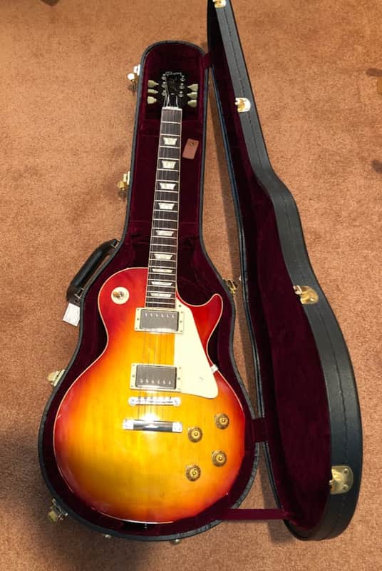 Gibson Les Paul Classic Custom 2001 - Sunburst image 1