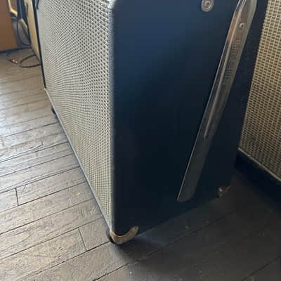 Fender Pro Reverb "Drip Edge" 2-Channel 40-Watt 2x12" Guitar Combo 1968 - 1969 - Silverface image 3