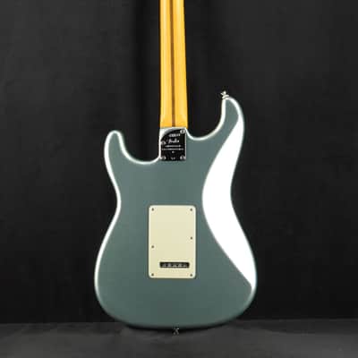 Fender American Professional II Stratocaster HSS Mystic Surf Green Maple Fingerboard image 6