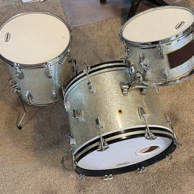 1967 Ludwig Downbeat with ALL ORIGINAL hardware in Silver Sparkle. image 3