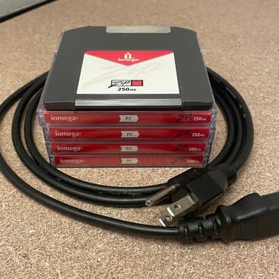 Roland VP-9000 VariPhrase Sampler with Max ram and extras image 9