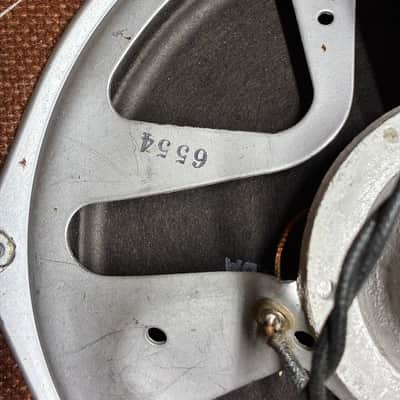 Supro Spectator Model 510. Meanwhile, Back at the Ranch... 1954 - Two Tone image 11