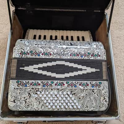 Sofiamari SM3472 34 Piano 72 Bass Button Accordion 2010s - Pearl Gray image 3