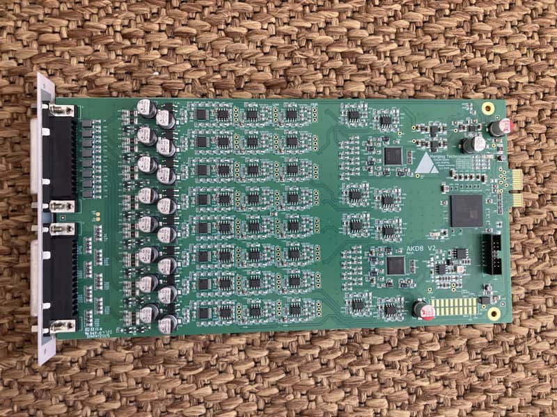 Merging Technologies Carte AKDG8DS V2 (2) image 1