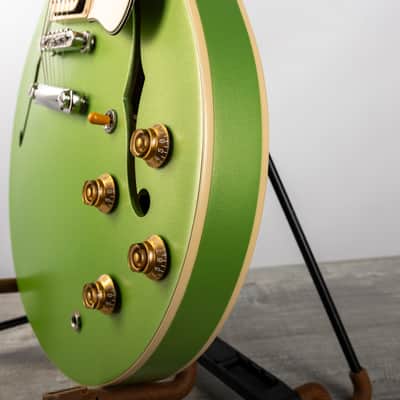 Gibson ES-335 Figured in Satin Sour Apple - Mod Collection - Limited Edition (only 1 piece) 2024 - Satin Sour Apple image 6