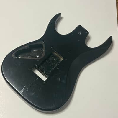 Ibanez Vintage 90s black super stratocaster body 2 point trem image 7
