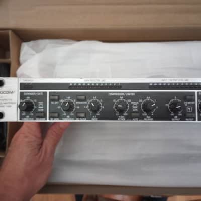 Behringer Autocom Pro MDX1400 Compressor / Limiter 2000s - Black / Silver image 6