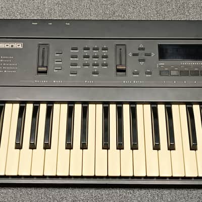 Ensoniq  EPS16 plus keyboard image 2