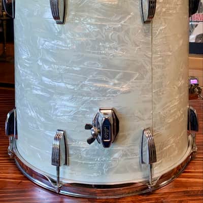 Ludwig White Marine Pearl 1960's -4 Piece Drum Set  W/ Jazz Festival SD image 18