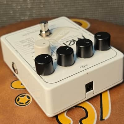 Electro-Harmonix Mel9 Tape Replay Machine 2016 - Present - White image 2