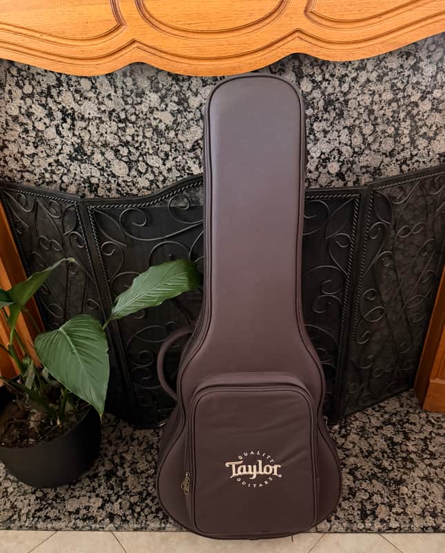 Taylor Grand Theater GT Super AeroCase – Genuine Original Taylor Case – Like New image 1