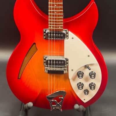 Rickenbacker 330/6 2016 - FireGlo image 1