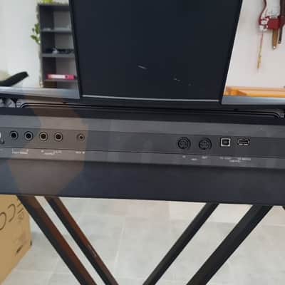 Yamaha PSR-S750 image 10