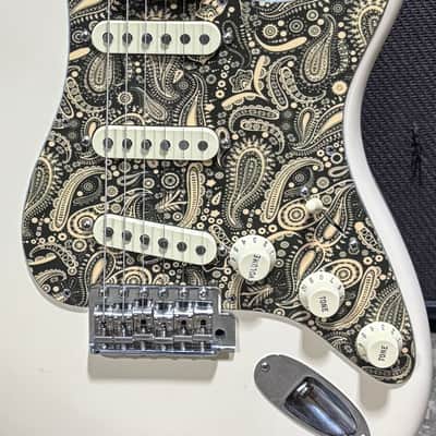 Fender Jimmie Vaughan Tex-Mex Signature Stratocaster 1996 - Present - Olympic White image 4