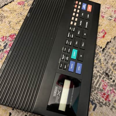Yamaha RX21 - digital drum machine 1980s image 3