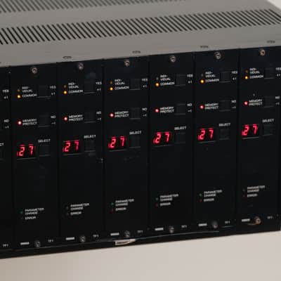 Yamaha TX816 8-Module FM Synthesizer 1984 - Black Bild 2