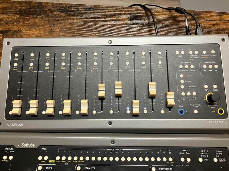 Softube Console 1, Fader + channel strips bundle image 1
