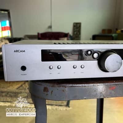 Arcam DIVA A80 Integrated Amplifier image 2