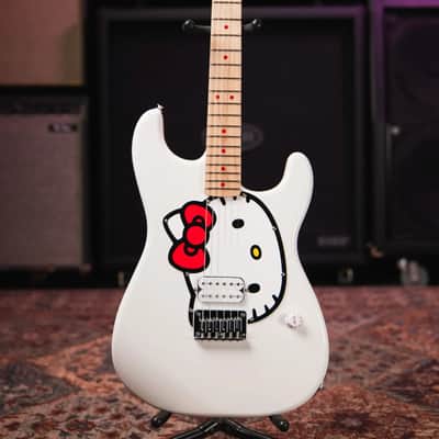 Squier Fender X Hello Kitty White Stratocaster with Gig Bag image 3