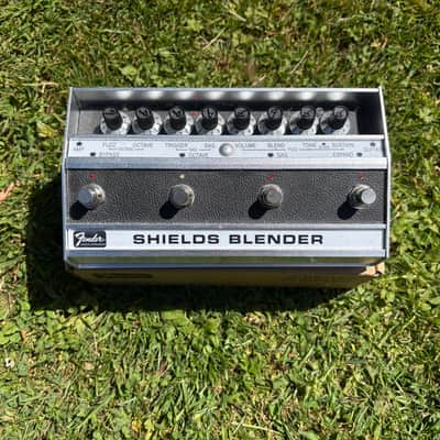 Fender Shields Blender 2023 - Present - Silver / Black image 1