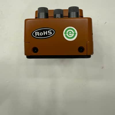 Behringer UT300 Ultra Tremolo Guitar Effect Pedal image 5