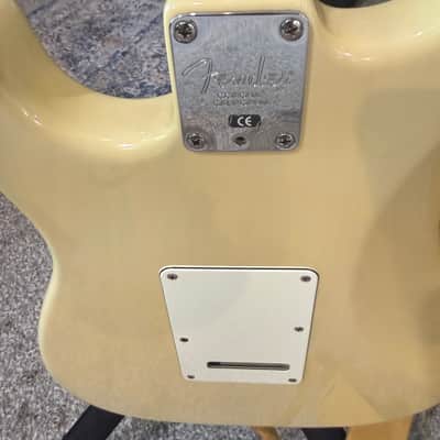 Fender Stratocaster 2001 - American Standard Yellow Maple Neck image 10