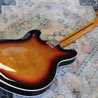 Squier Classic Vibe Starcaster Sunburst image 7