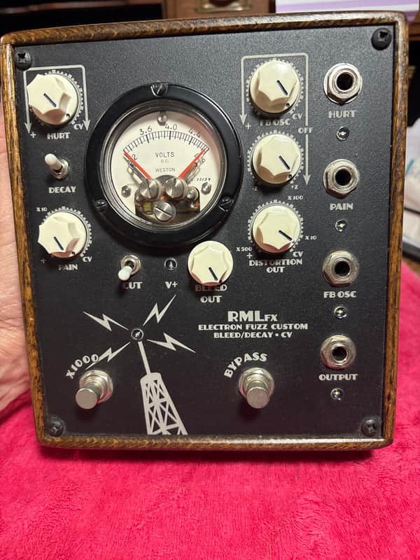 Retro Mechanical Labs Electron Fuzz Custom CV