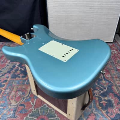 Fender Japan Exclusive Classic 60's Stratocaster Ocean Turquiose Metallic w/Tags - 2016 image 20