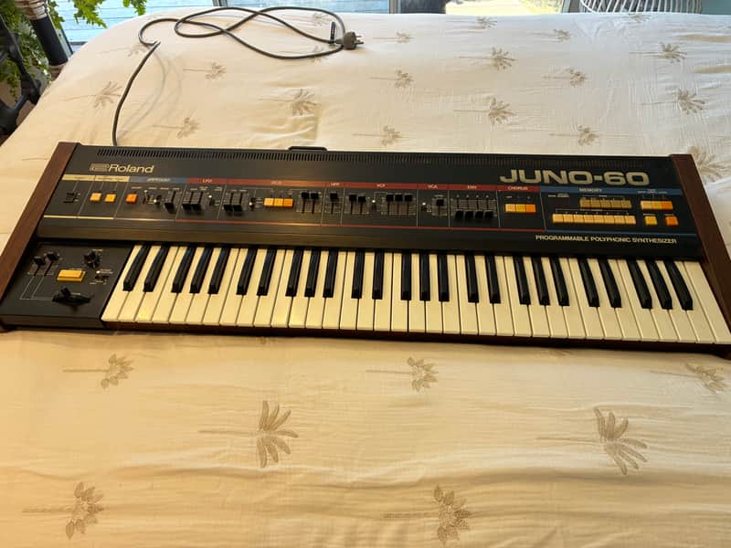 Roland Juno-60 61-Key Polyphonic Synthesizer 1982 - 1984 - Black image 1