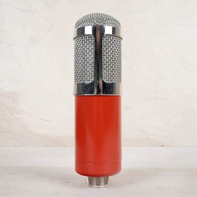 MXL 550/551R Ensemble Condenser Mic Recording Kit Red/Chrome w/ Case image 12
