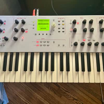 Alesis Ion 49-Key Analog Modeling Synthesizer 2000s - Silver