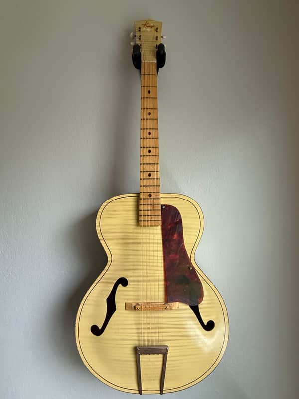 Kay K6868 Circa 1960 - Honey Blonde