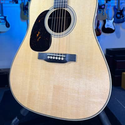Martin HD-28L Lefty Standard Series Acoustic Guitar Natural with Aging Toner (2025) 466! image 1