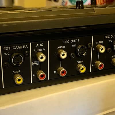 Panasonic WJ-AVE7 Digital AV Audio/Video mixer READ image 5