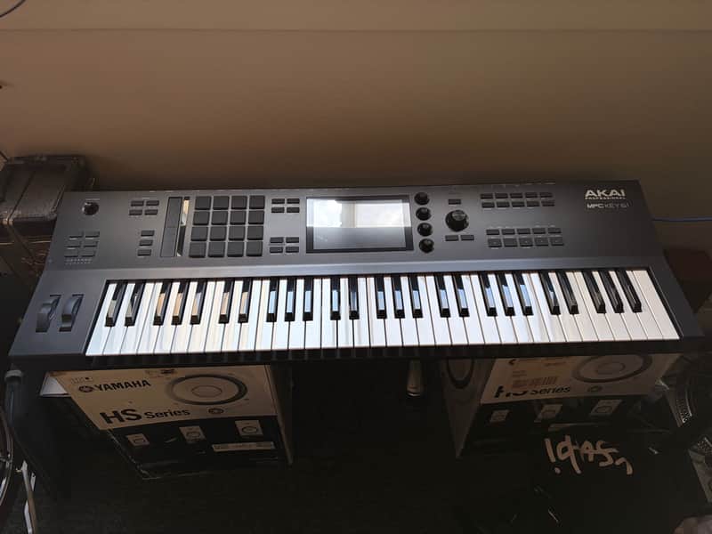 Akai MPC Key 61 Standalone Workstation Synthesizer 2022 - Present - Black image 1
