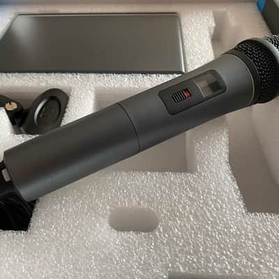 Sennheiser XSW 1-835 Wireless Vocal Set with e835 Dynamic Microphone - Band A (548-572 MHz) 2010s - Black image 5
