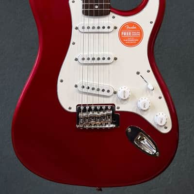 Squier Classic Vibe 60’s Stratocaster - Candy Apple Red image 2