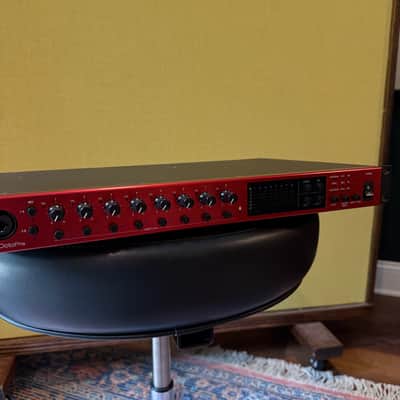 Focusrite Clarett+ OctoPre 8-Channel Microphone Preamp with ADAT I/O 2022 - Present - Red image 7