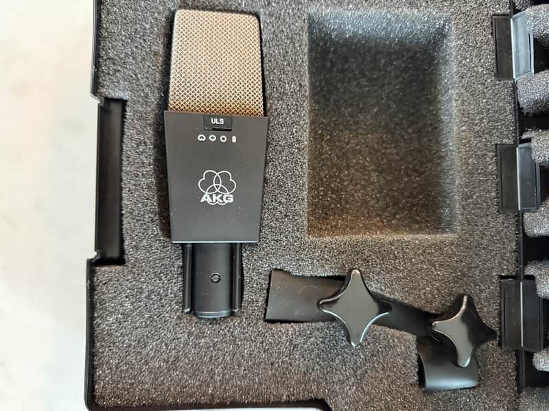 AKG C414 B ULS Multipattern Condenser Mic 188046 image 1