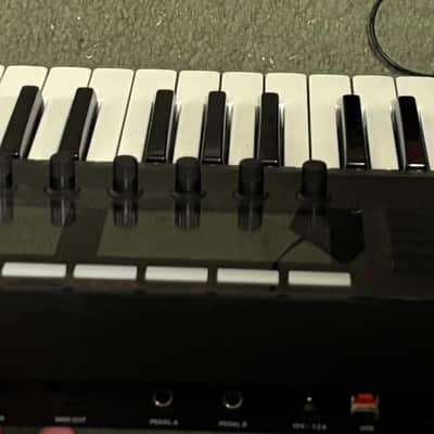 Native Instruments Komplete Kontrol S49 Mk2 2010s - Black image 3