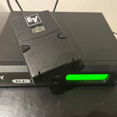 Electro-Voice RE-2 - Wireless Guitar/ Bass system image 3