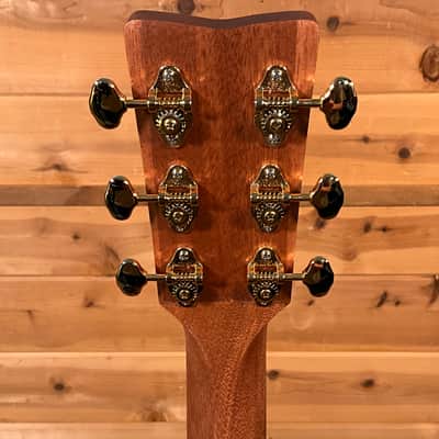 Yamaha STORIA II Concert Acoustic Guitar - Natural image 6