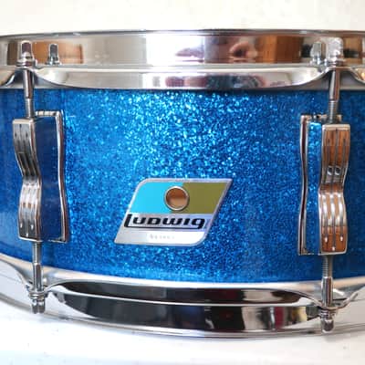 Ludwig No. 908P Jazz Festival 5x14" 8-Lug Snare Drum with Pointed Blue/Olive Badge 1969-1971 Sparkling Blue Pearl image 5