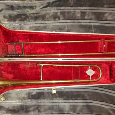 Holton Collegiate Trombone, with case and mouthpiece, USA. Acceptable condition image 1